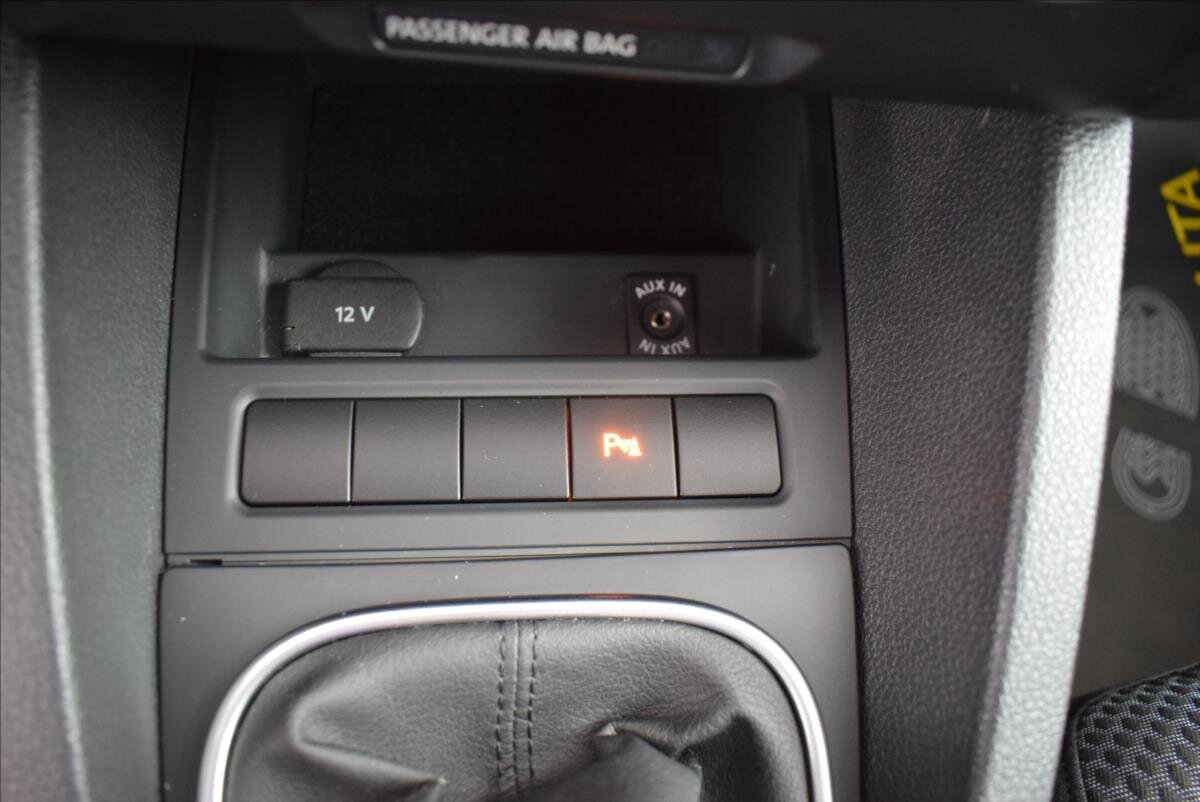 Volkswagen Jetta Sedan 1,2 l 77 kw