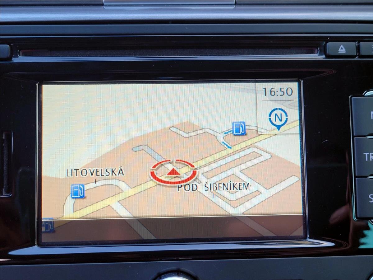 Volkswagen Passat Kombi 1,4 l 90 kw