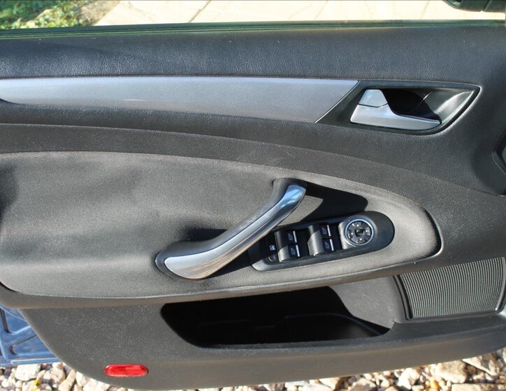 Ford Mondeo Liftback 2,0 l 85 kw