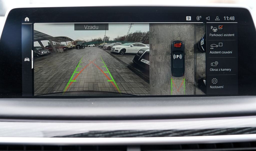 BMW Řada 7 Sedan 3,0 l 250 kw