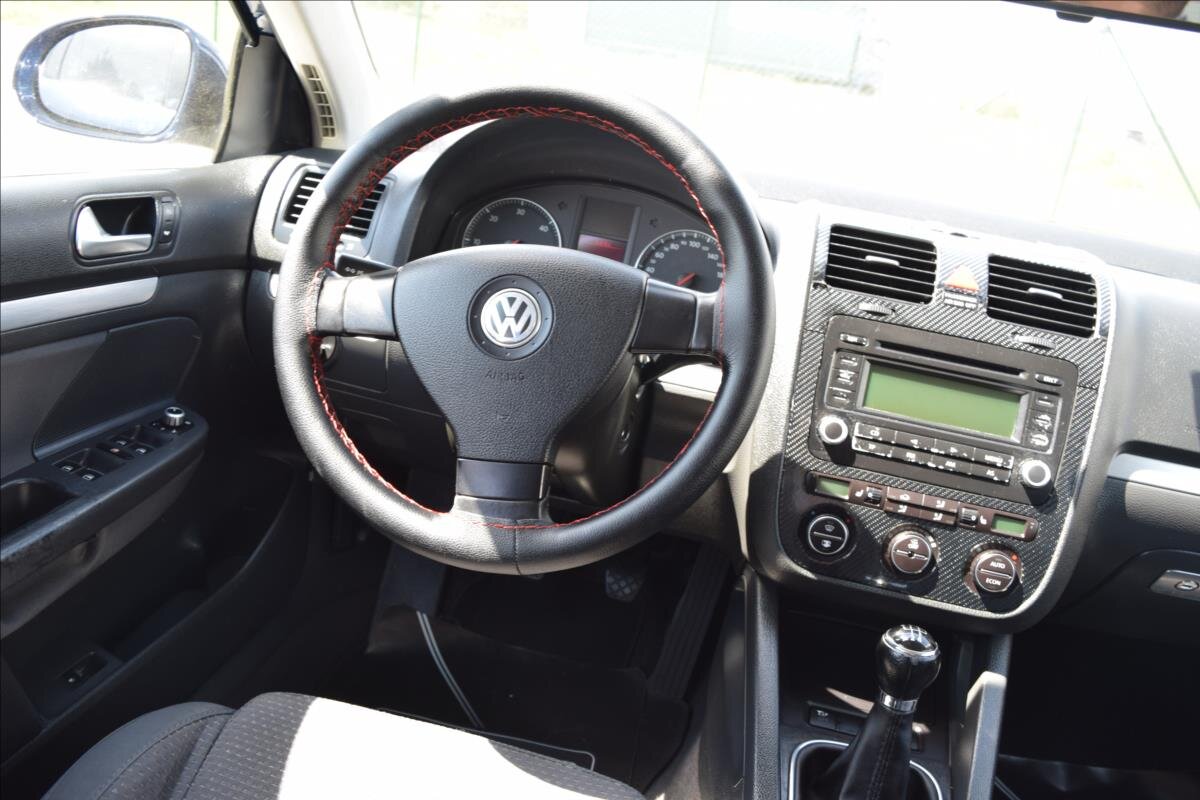 Volkswagen Jetta Sedan / Limuzína 1,9 l 77 kw
