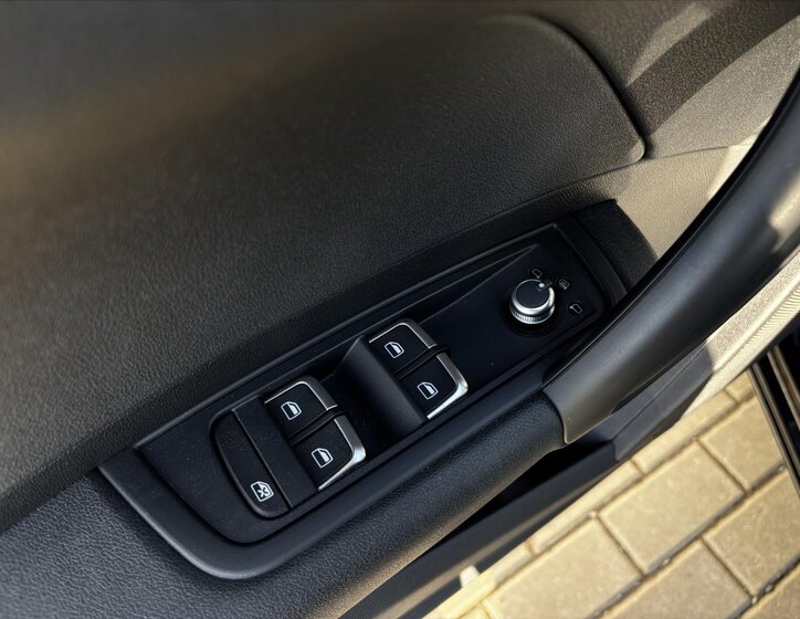 Audi A1 Hatchback 999,0 70 kw