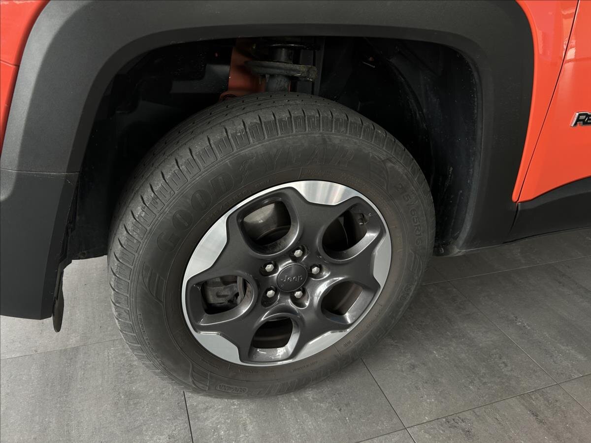 Jeep Renegade SUV / Terénní 2,0 l 103 kw