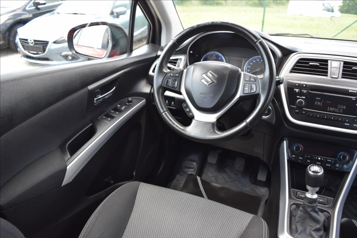 Suzuki SX4 S-Cross Hatchback 1,6 l 88 kw