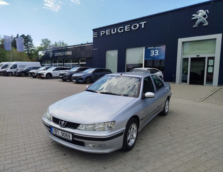 Peugeot 406 Sedan / Limuzína 2,0 l 80 kw