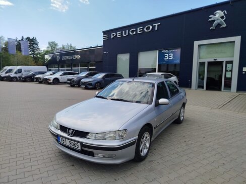 Peugeot 406 Sedan / Limuzína 2,0 l 80 kw