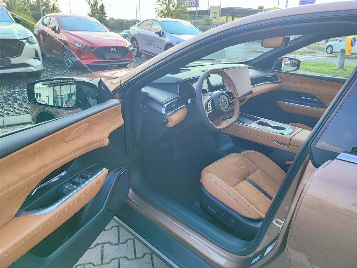 Mazda 6e