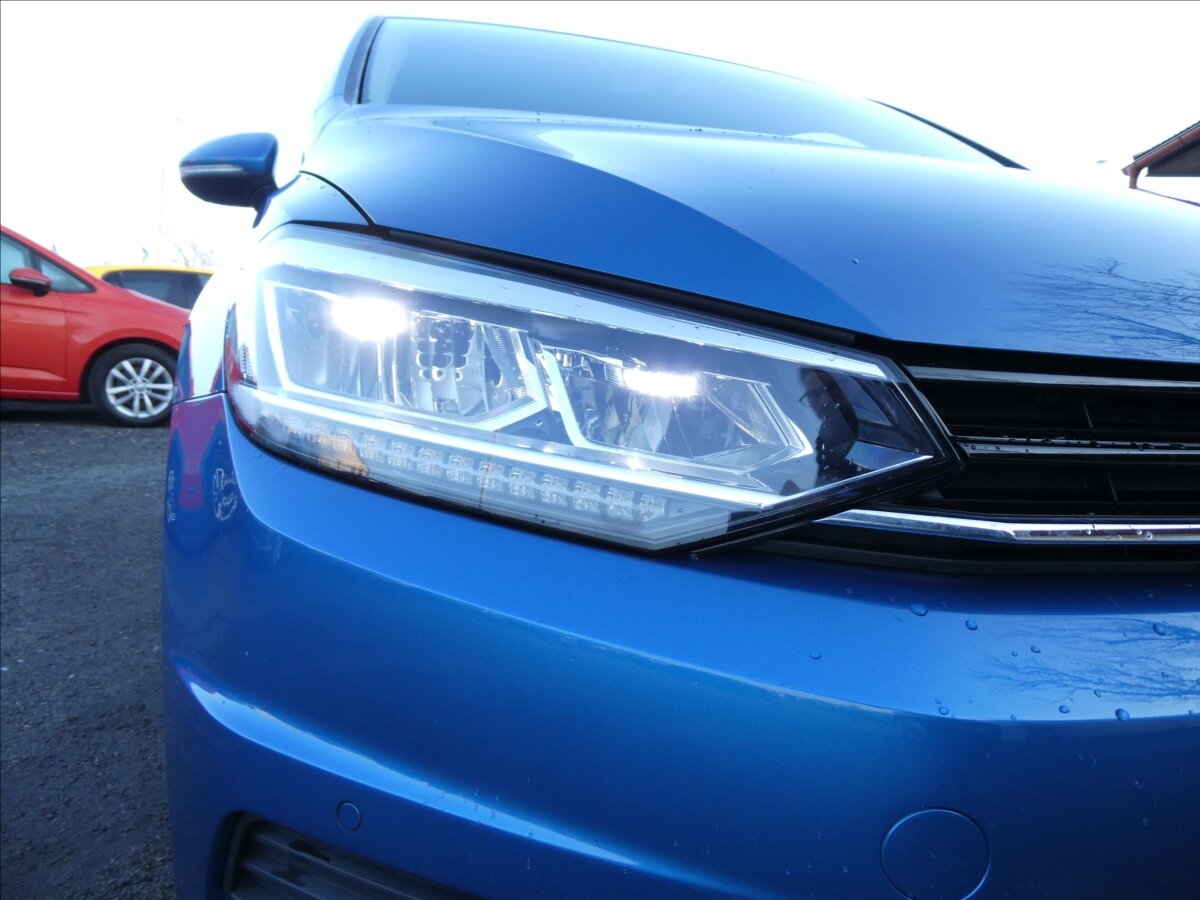 Volkswagen Touran MPV 1,2 l 81 kw