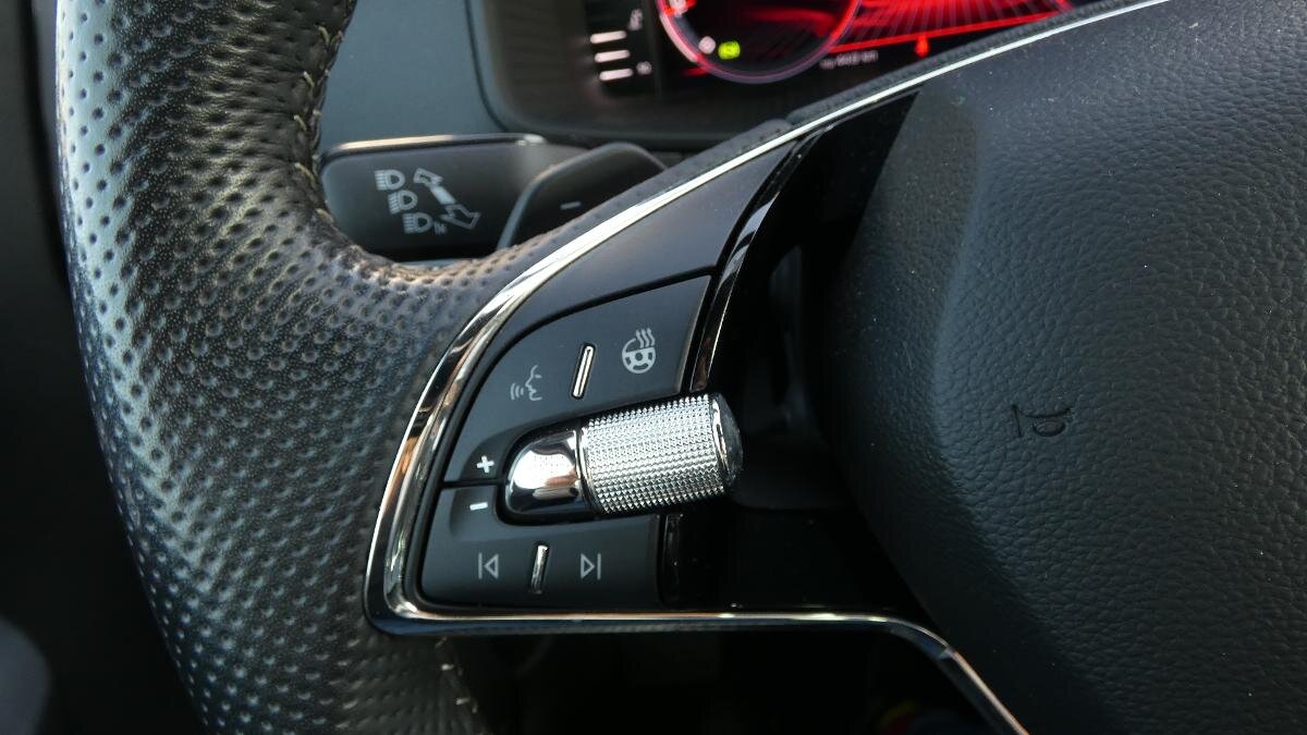 Škoda Karoq SUV / Terénní 1,5 l 110 kw