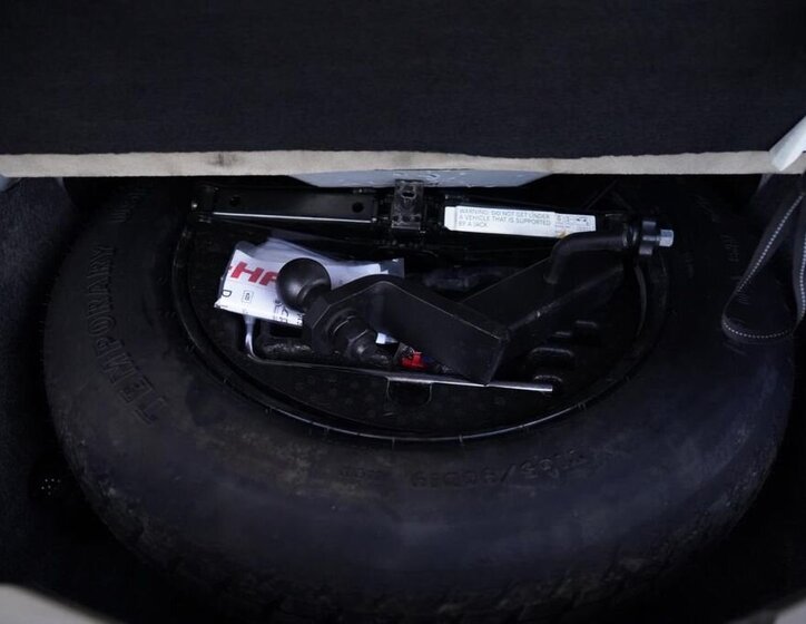 Mercedes-Benz GL SUV 4,7 l 320 kw