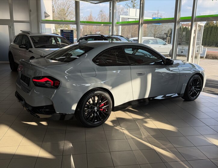 BMW M2 Kupé 3,0 l 275 kw
