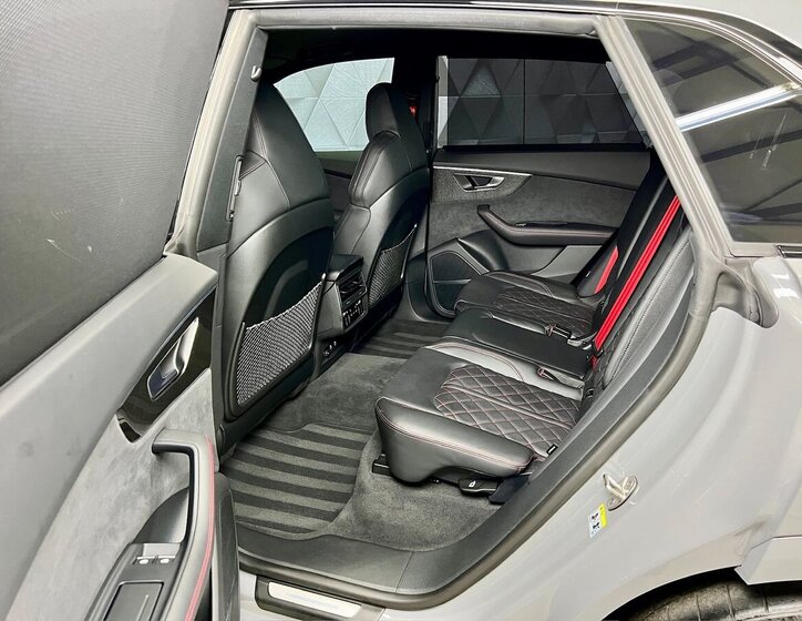 Audi SQ8 SUV / Terénní 4,0 l 373 kw