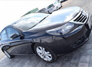 Renault Latitude Sedan / Limuzína 2,0 l 110 kw