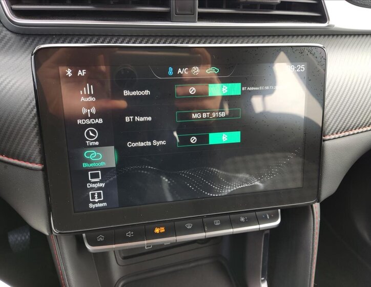 MG ZS SUV / Terénní 1,5 l 78 kw