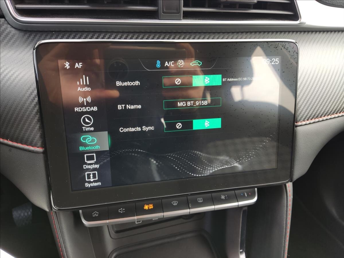 MG ZS SUV / Terénní 1,5 l 78 kw