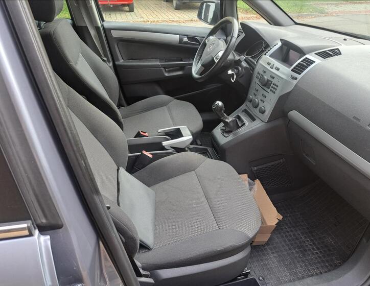 Opel Zafira 39