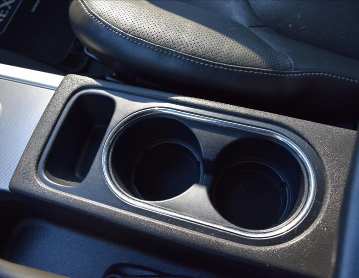 Nissan Navara Pick-up 3,0 l 170 kw