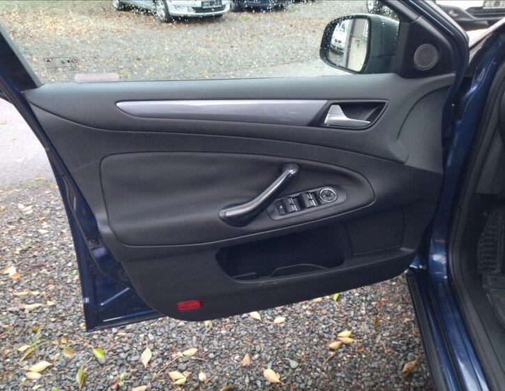 Ford Mondeo Hatchback 1,6 l 85 kw