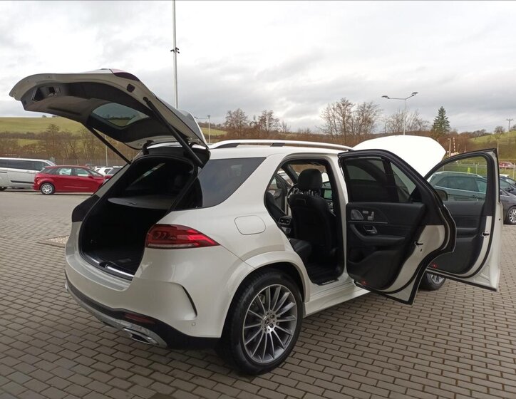 Mercedes-Benz GLE SUV 3,0 l 270 kw