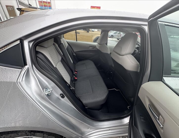 Toyota Corolla Sedan 1,8 l 72 kw