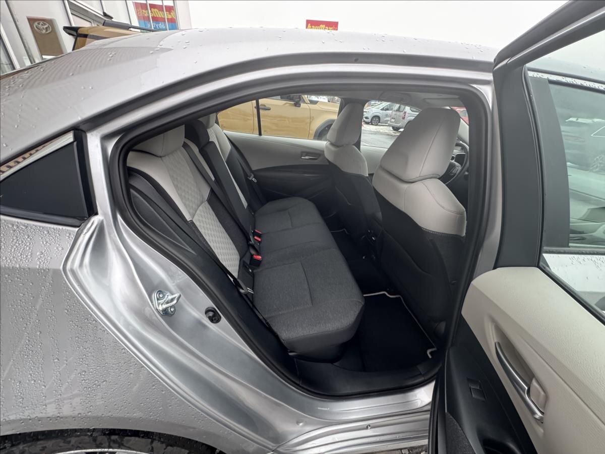 Toyota Corolla Sedan 1,8 l 72 kw