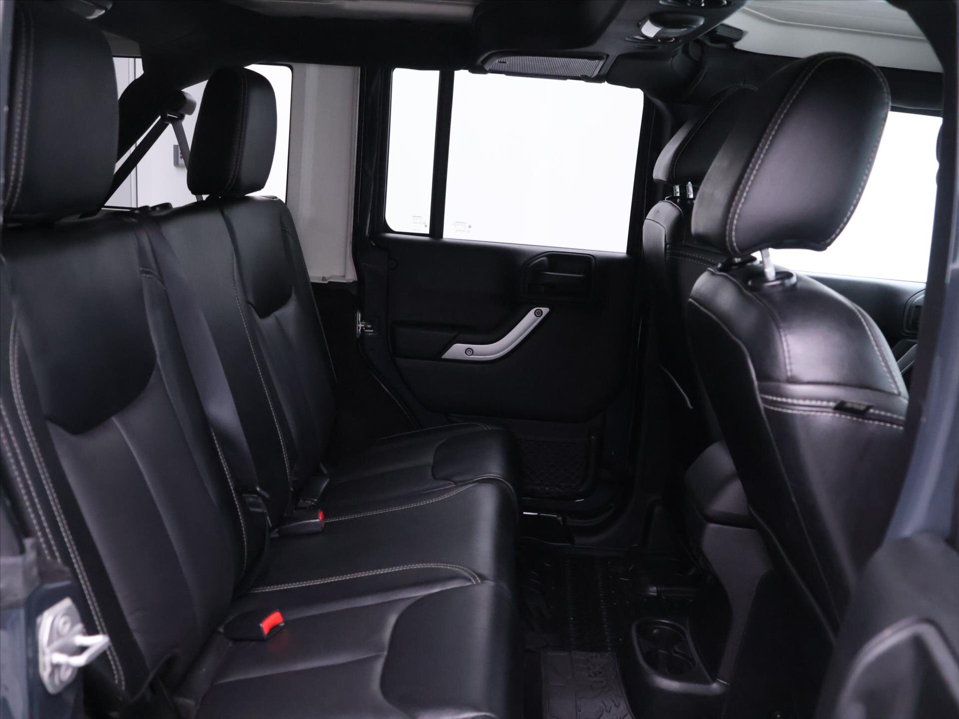 Jeep Wrangler SUV / Terénní 2,8 l 147 kw