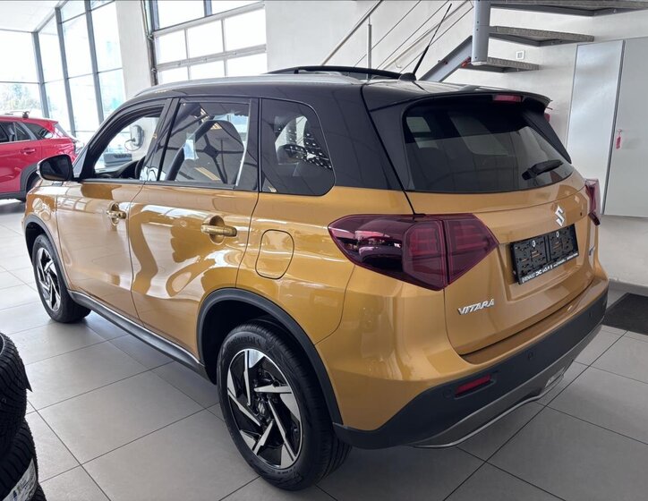 Suzuki Vitara SUV / Terénní 1,4 l 81 kw