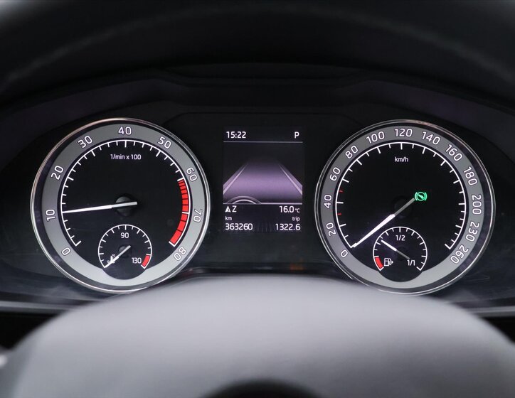 Škoda Superb Liftback 2,0 l 206 kw