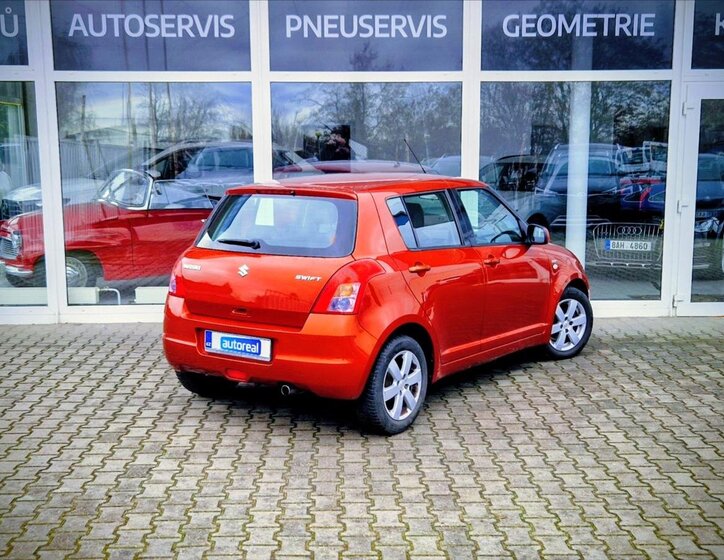 Suzuki Swift Hatchback 1,2 l 55 kw