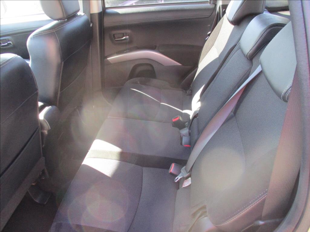 Mitsubishi Outlander SUV / Terénní 2,2 l 115 kw