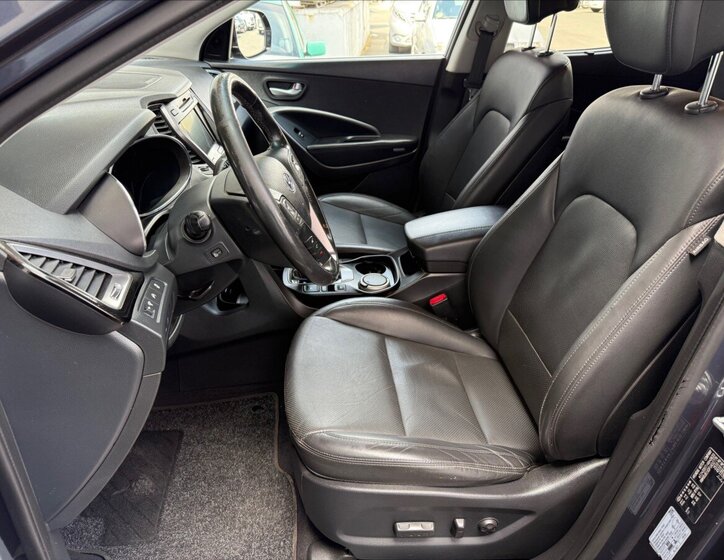 Hyundai Santa Fe SUV / Terénní 2,2 l 145 kw