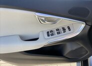 Volvo V40 Hatchback 2,0 l 140 kw