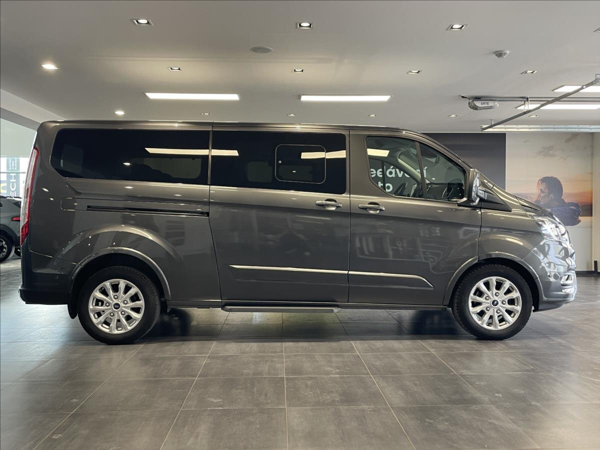 Ford Tourneo Custom MPV 2,0 l 136 kw