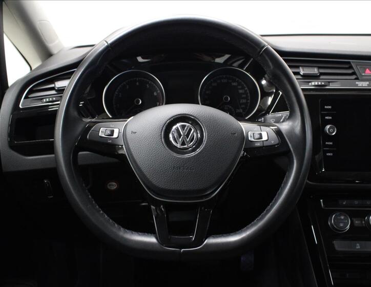 Volkswagen Touran 17