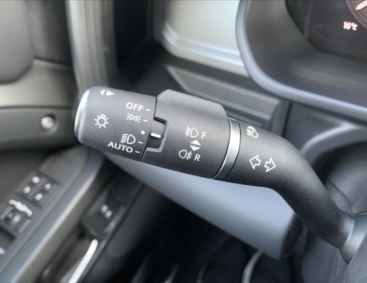 Land Rover Defender 39