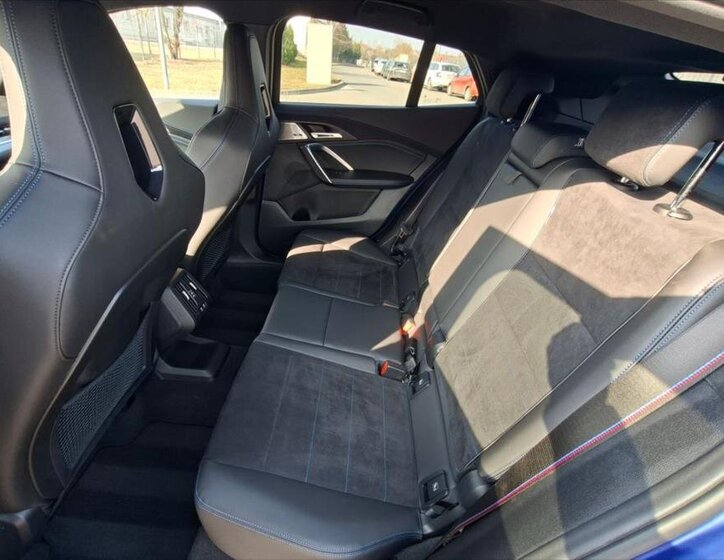 BMW X2 SUV / Terénní 2,0 l 221 kw