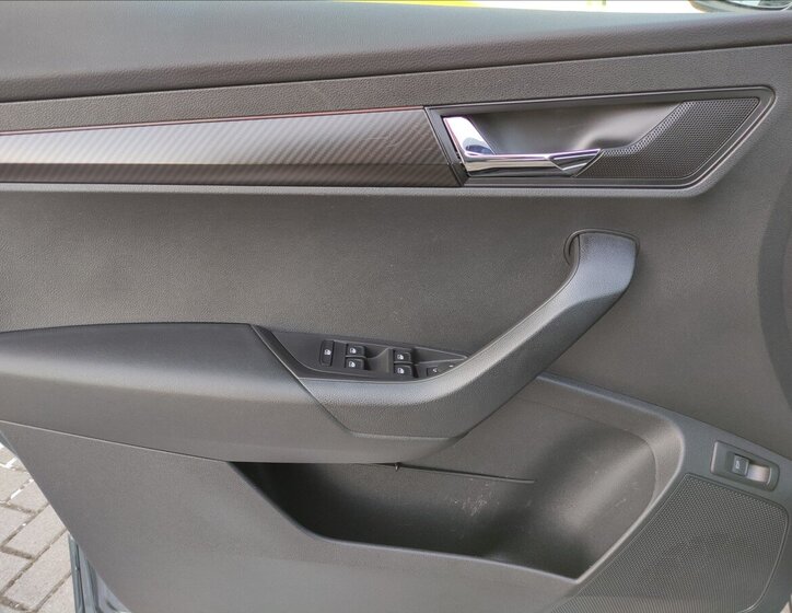 Škoda Karoq SUV / Terénní 2,0 l 110 kw