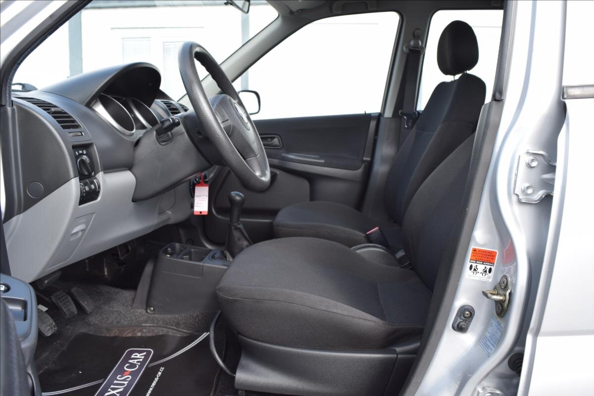 Subaru Justy Hatchback 1,3 l 66 kw