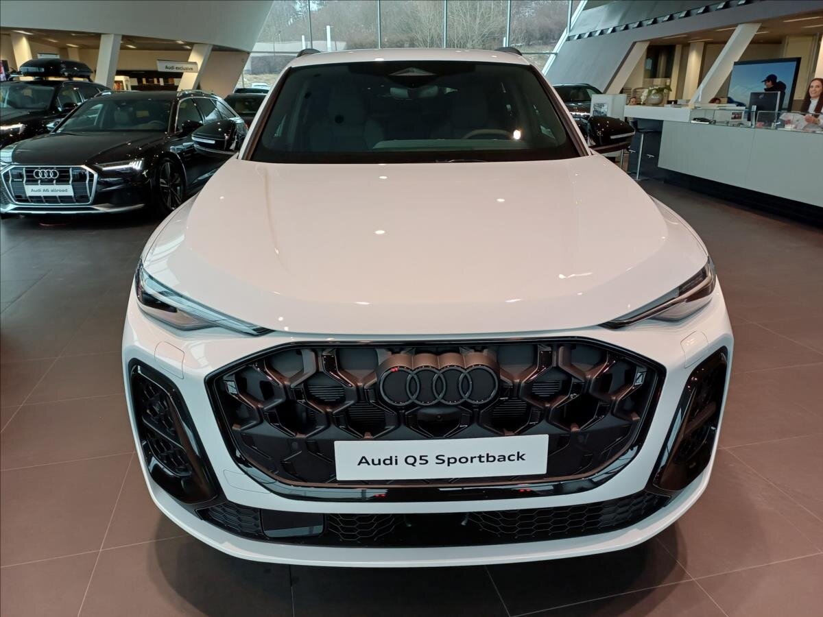 Audi Q5 SUV / Terénní 2,0 l 150 kw