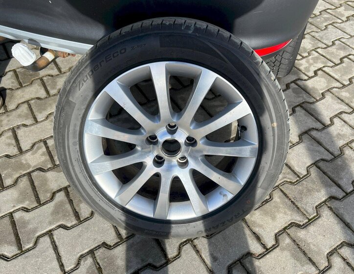 Škoda Yeti Hatchback 1,2 l 77 kw