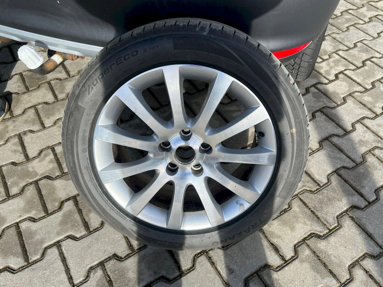 Škoda Yeti Hatchback 1,2 l 77 kw