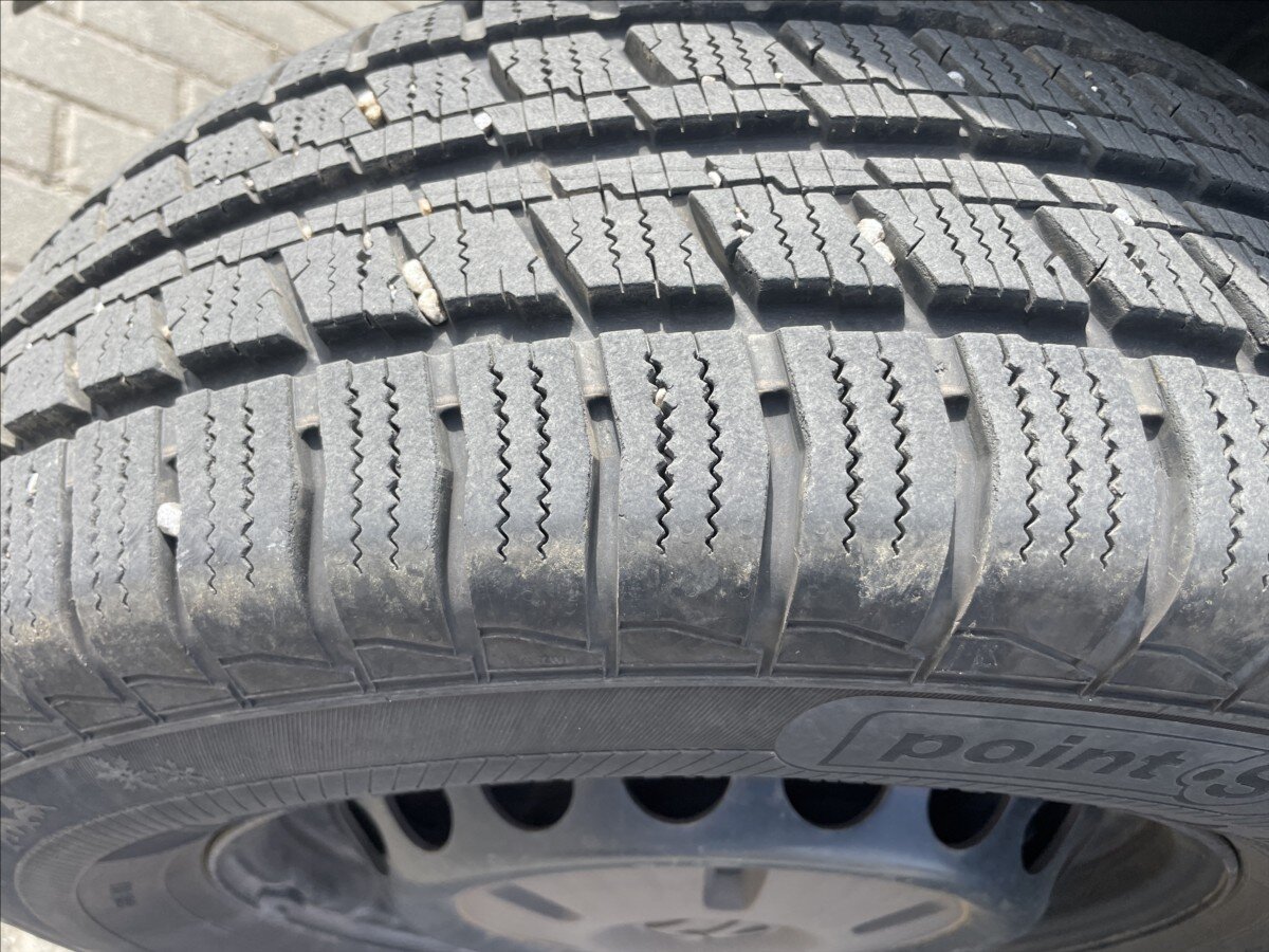 Volkswagen Crafter Skříň 2,0 l 120 kw