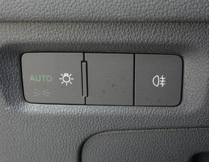 Škoda Octavia Sedan / Limuzína 1,5 l 110 kw