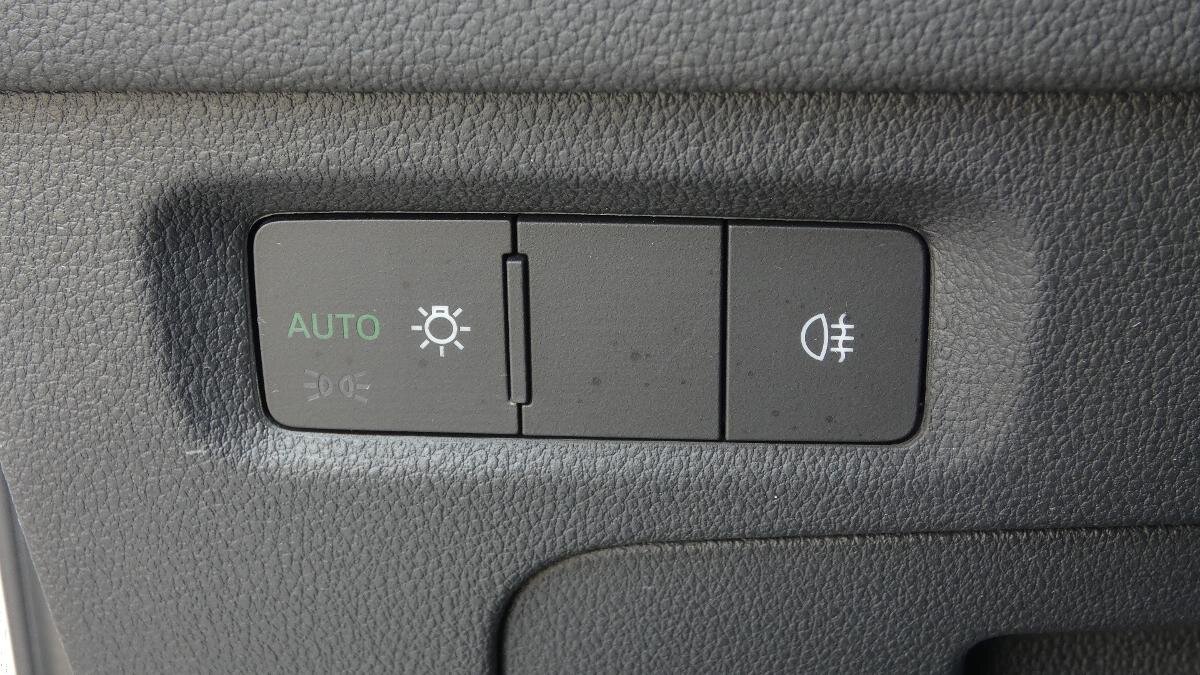 Škoda Octavia Sedan / Limuzína 1,5 l 110 kw