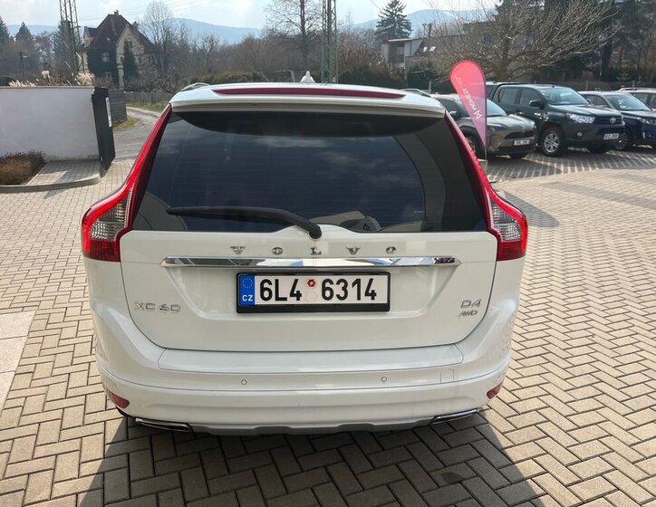 Volvo XC60 SUV / Terénní 2,4 l 140 kw
