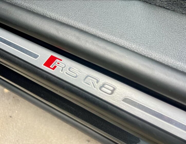 Audi RS Q8 SUV / Terénní 4,0 l 441 kw