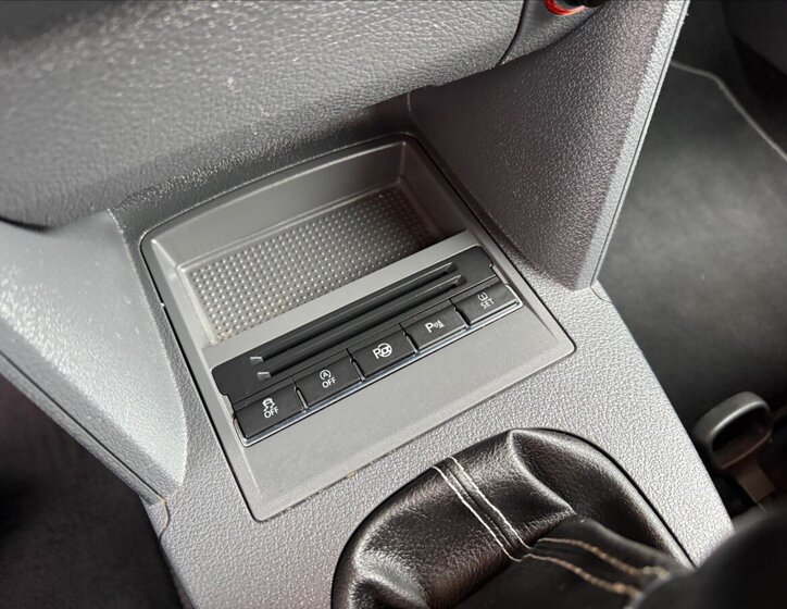 Volkswagen Touran Kombi 1,2 l 77 kw