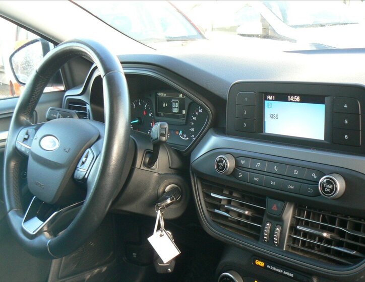 Ford Focus Kombi 999,0 92 kw