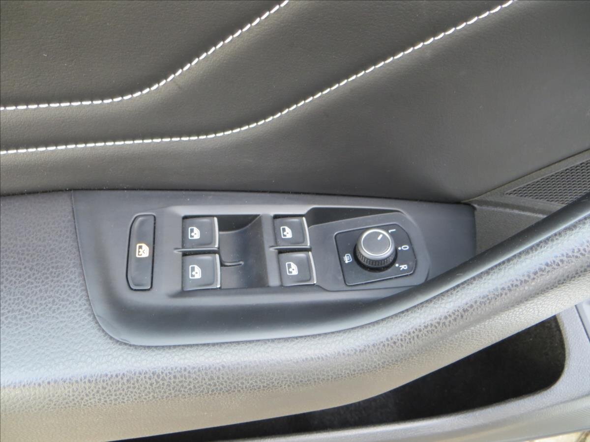 Volkswagen Passat Kombi 1,5 l 110 kw