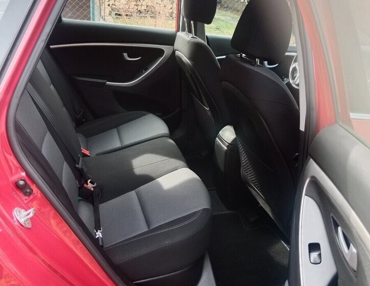 Hyundai i30 Kombi 0,0 88 kw